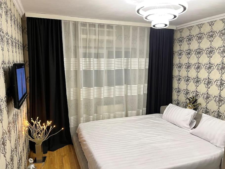 Charming Apartment/King Size Bed Bucureşti Ngoại thất bức ảnh